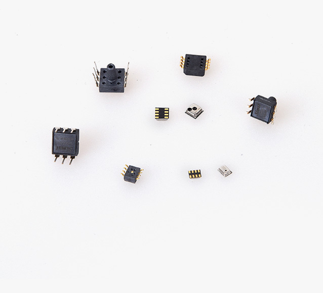 ѹ������������MEMS�������߱�������Ǯ�����߿ɿ����������ձ������Ծ�׼���ŵ����ձ�Ӧ����ҽ����е�����Ѫѹ�������������������༰�˶����Ʒ������